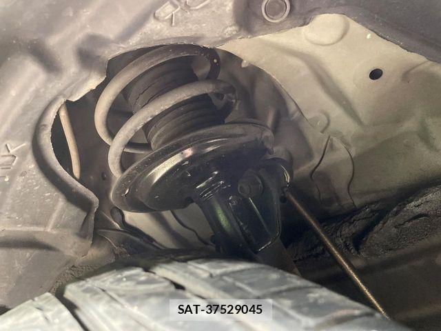 Toyota VITZ 2015-04 6220903-19