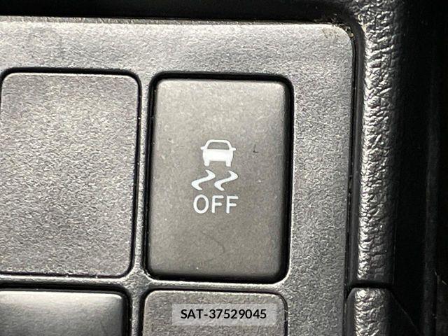 Toyota VITZ 2015-04 6220903-5