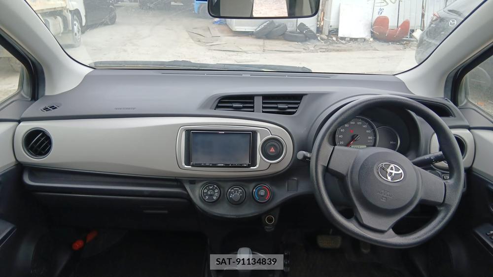 Toyota VITZ 2014 1346434-12