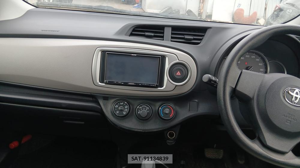 Toyota VITZ 2014 1346434-16