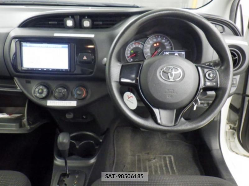 Toyota VITZ 2019 6255141-4