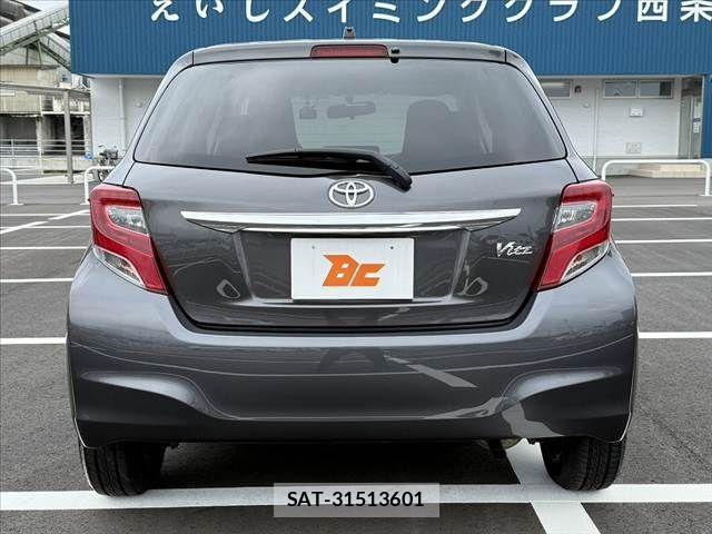 Toyota VITZ 2015-06 6615483-13