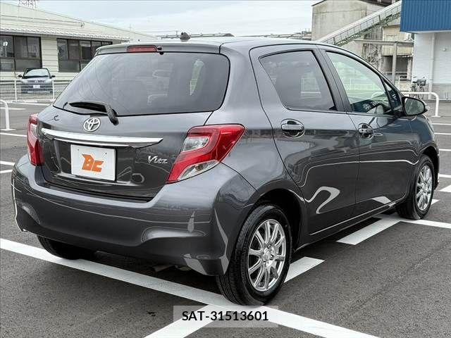Toyota VITZ 2015-06 6615483-14