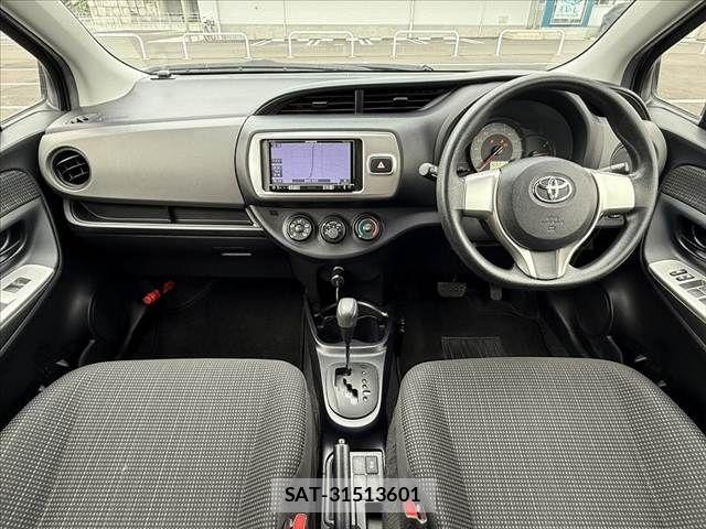 Toyota VITZ 2015-06 6615483-1