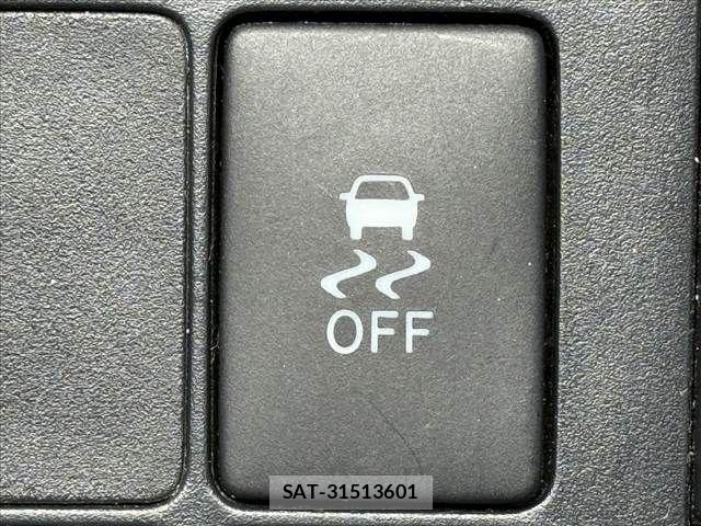Toyota VITZ 2015-06 6615483-24