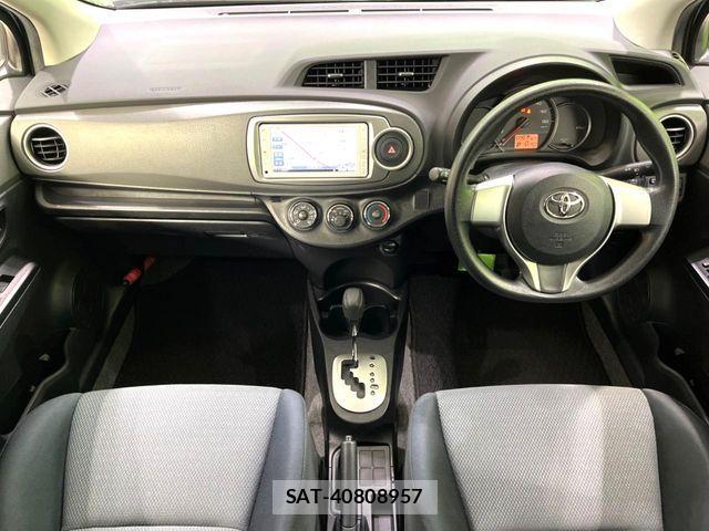 Toyota VITZ 2013-10 6674052-1