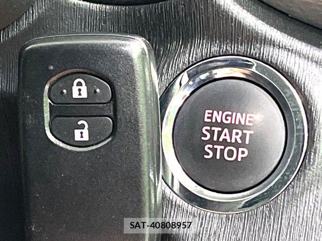 Toyota VITZ 2013-10 6674052-4