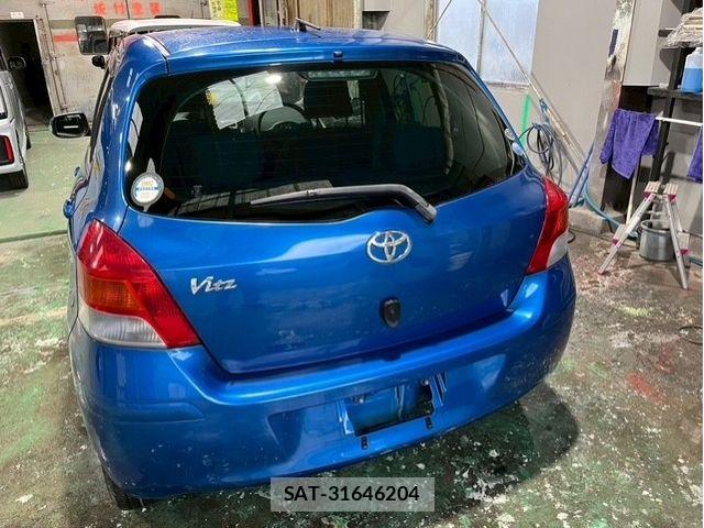 Toyota VITZ 2009-03 6674054-3
