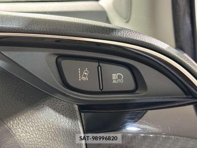 Toyota VITZ 2016-05 6674050-12