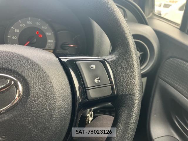 Toyota VITZ 2019-12 6678639-13
