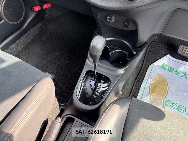 Toyota VITZ 2018-10 6717668-28