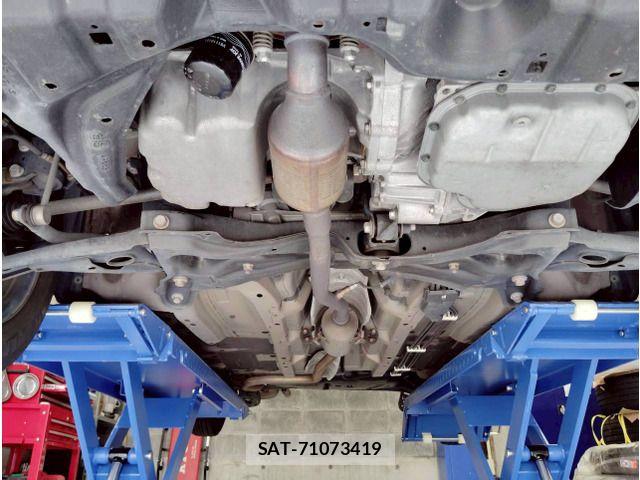 Toyota VITZ 2010-02 6753782-13