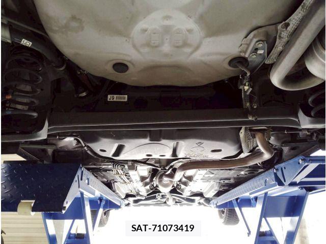 Toyota VITZ 2010-02 6753782-14