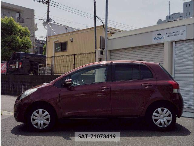 Toyota VITZ 2010-02 6753782-1