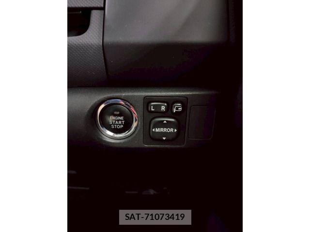 Toyota VITZ 2010-02 6753782-19