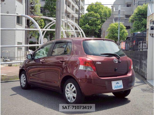 Toyota VITZ 2010-02 6753782-2