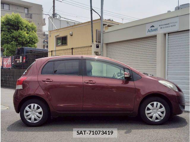 Toyota VITZ 2010-02 6753782-5