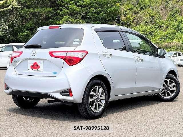 Toyota VITZ 2019-07 6817830-2