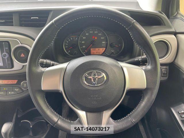 Toyota VITZ 2013-09 6914983-10