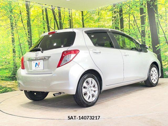 Toyota VITZ 2013-09 6914983-16