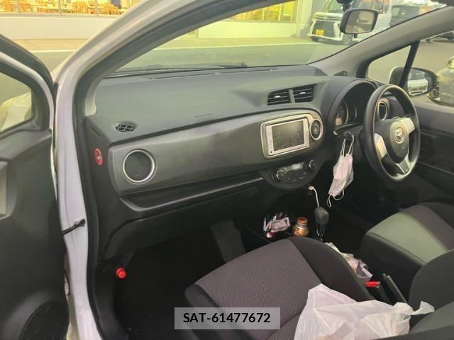 Toyota VITZ 2013-07 6914986-10