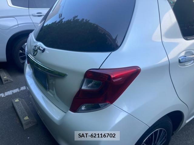 Toyota VITZ 2015-12 6914977-6