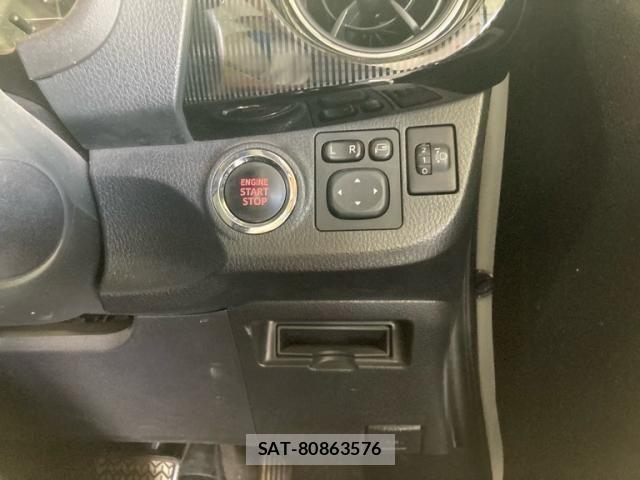 Toyota VITZ 2018-04 6914980-17