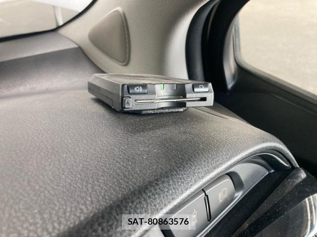 Toyota VITZ 2018-04 6914980-23