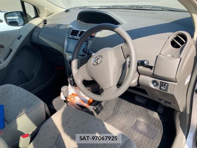 Toyota VITZ 2008-07 6914988-11