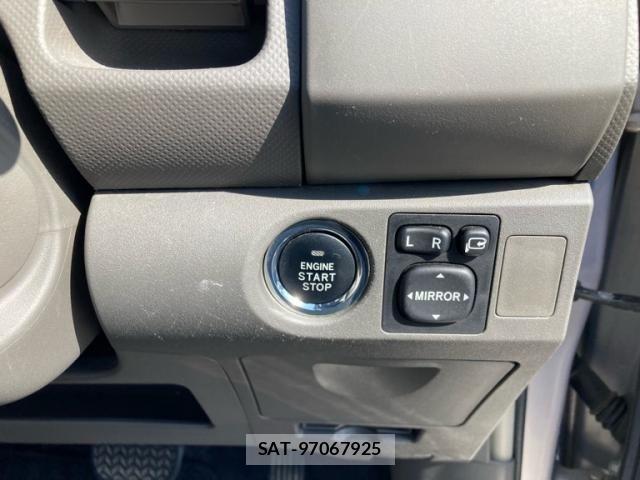 Toyota VITZ 2008-07 6914988-15