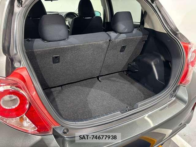 Toyota VITZ 2011-03 6999026-17