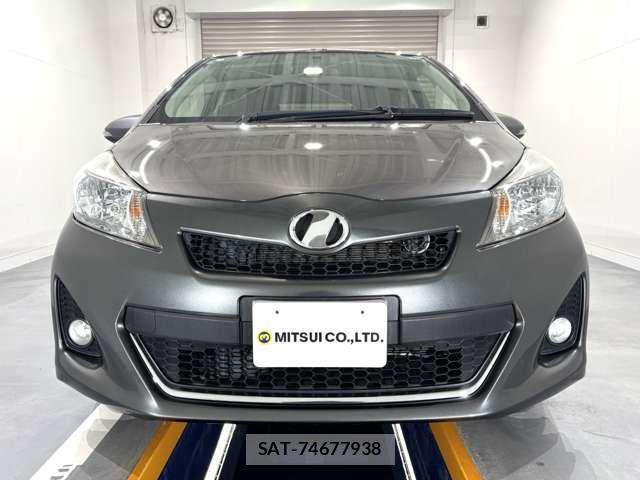 Toyota VITZ 2011-03 6999026-2