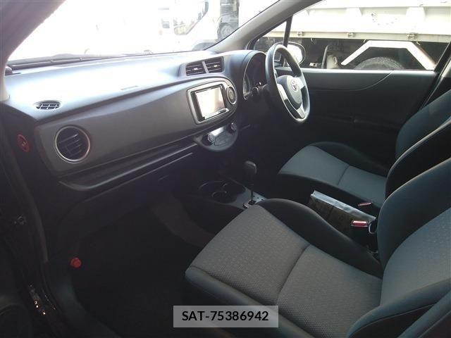 Toyota VITZ 2012-06 6999047-17