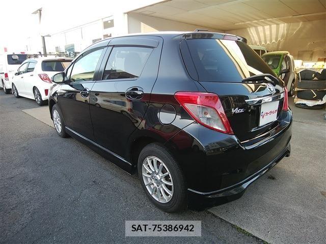 Toyota VITZ 2012-06 6999047-6