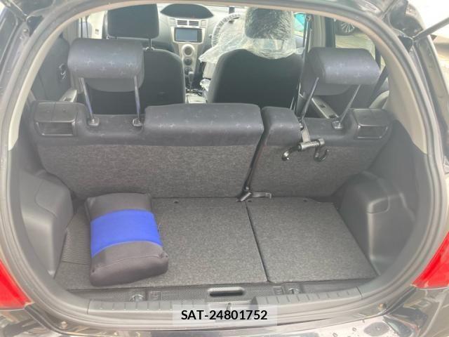 Toyota VITZ 2009-01 7061241-9