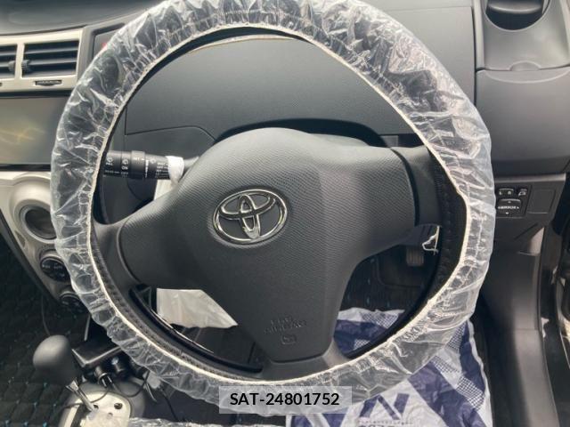 Toyota VITZ 2009-01 7061241-13