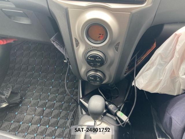 Toyota VITZ 2009-01 7061241-17