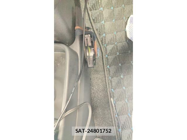 Toyota VITZ 2009-01 7061241-19