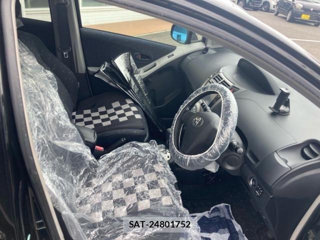 Toyota VITZ 2009-01 7061241-7