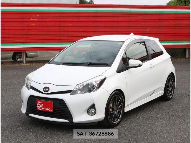 Toyota VITZ 2013-10 7061224-22