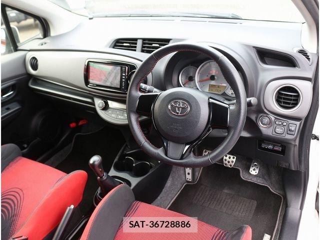 Toyota VITZ 2013-10 7061224-2