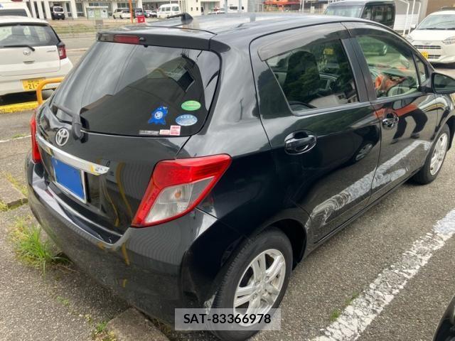 Toyota VITZ 2013-09 7061237-3