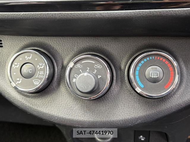 Toyota VITZ 2018-08 7061223-5