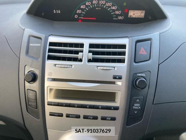 Toyota VITZ 2005-02 7061242-17