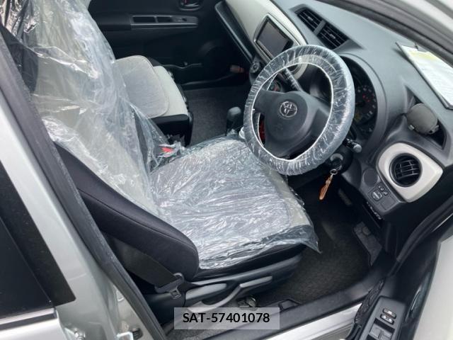 Toyota VITZ 2011-05 7061233-14