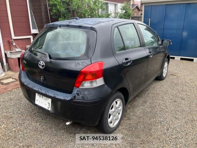 Toyota VITZ 2010-08 7061246-3