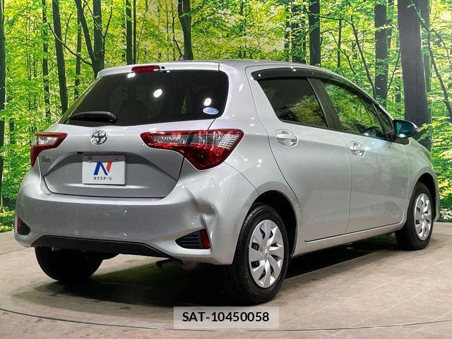 Toyota VITZ 2017-06 7226724-16