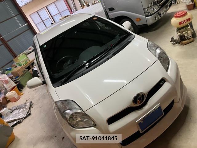 Toyota VITZ 2010-04 7226694-0