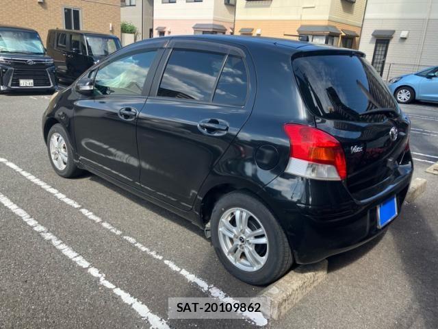 Toyota VITZ 2009-07 7226691-3