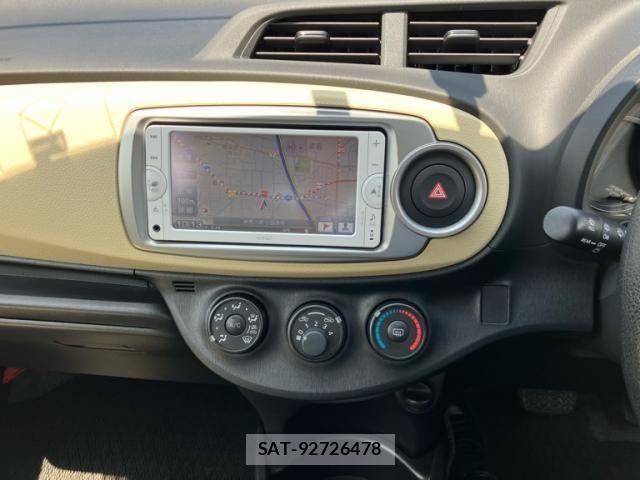 Toyota VITZ 2013-08 7226715-21